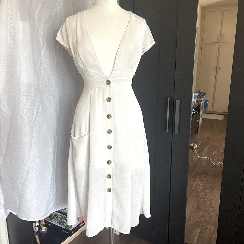 Vintage Inspired Button Down V Neck Dress- S
